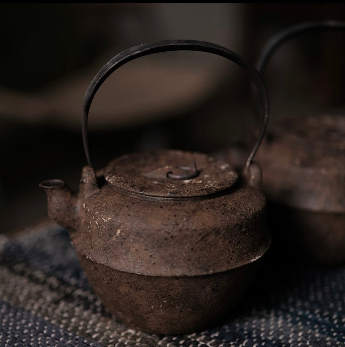 Rusted iron handle pot