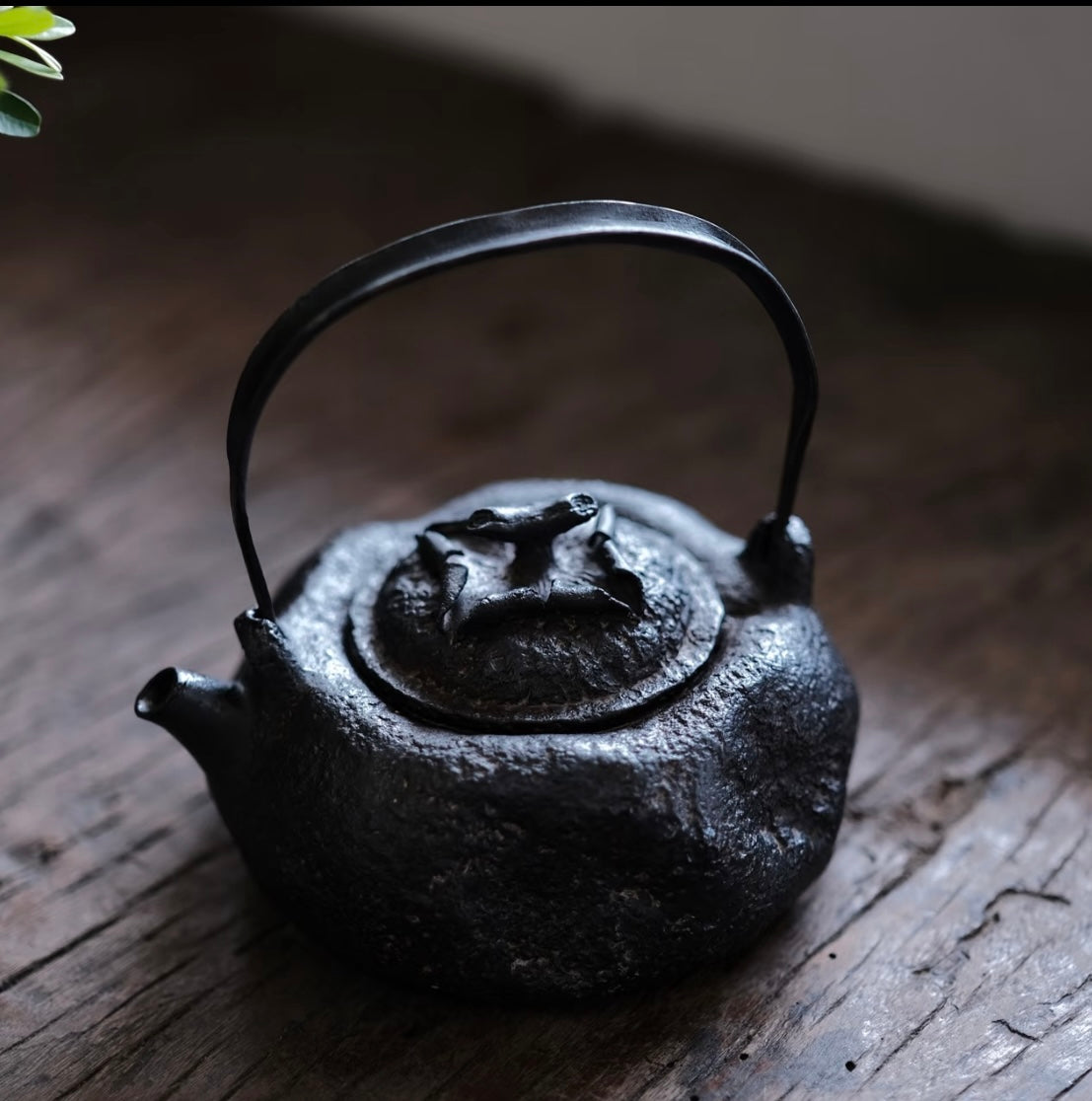 Wood-fired persimmon pot